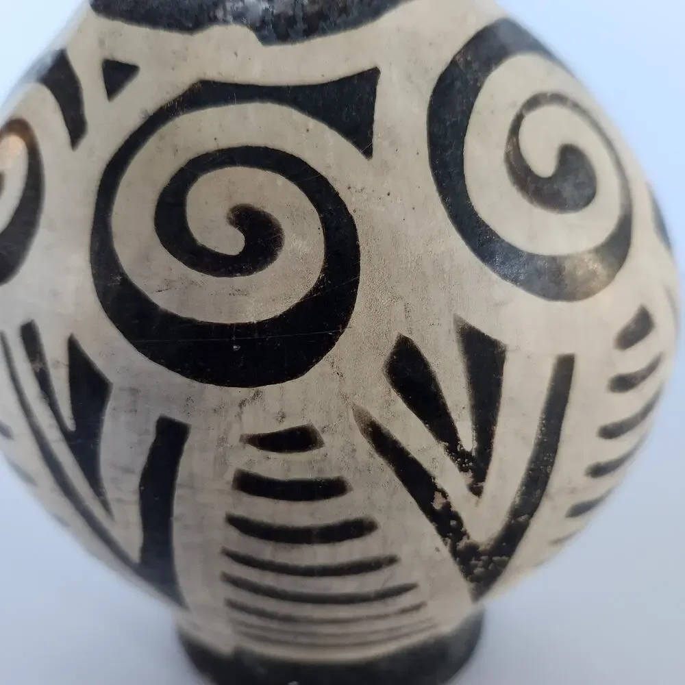 Lenca Honduras Indigenous Tribal Folk Art Clay Pottery Vase Blackware Geometric